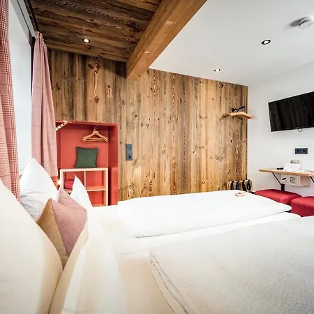 Der Steinbock - 300 Jahre Alte - Tirol 2* Sankt Anton am Arlberg